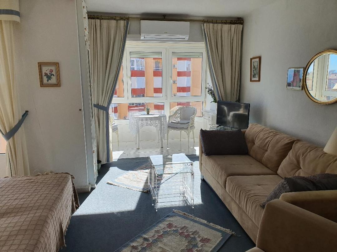 Luxury Studio Apartment 2 Night Minimum Stay Until June 31St!! Torrox Eksteriør billede